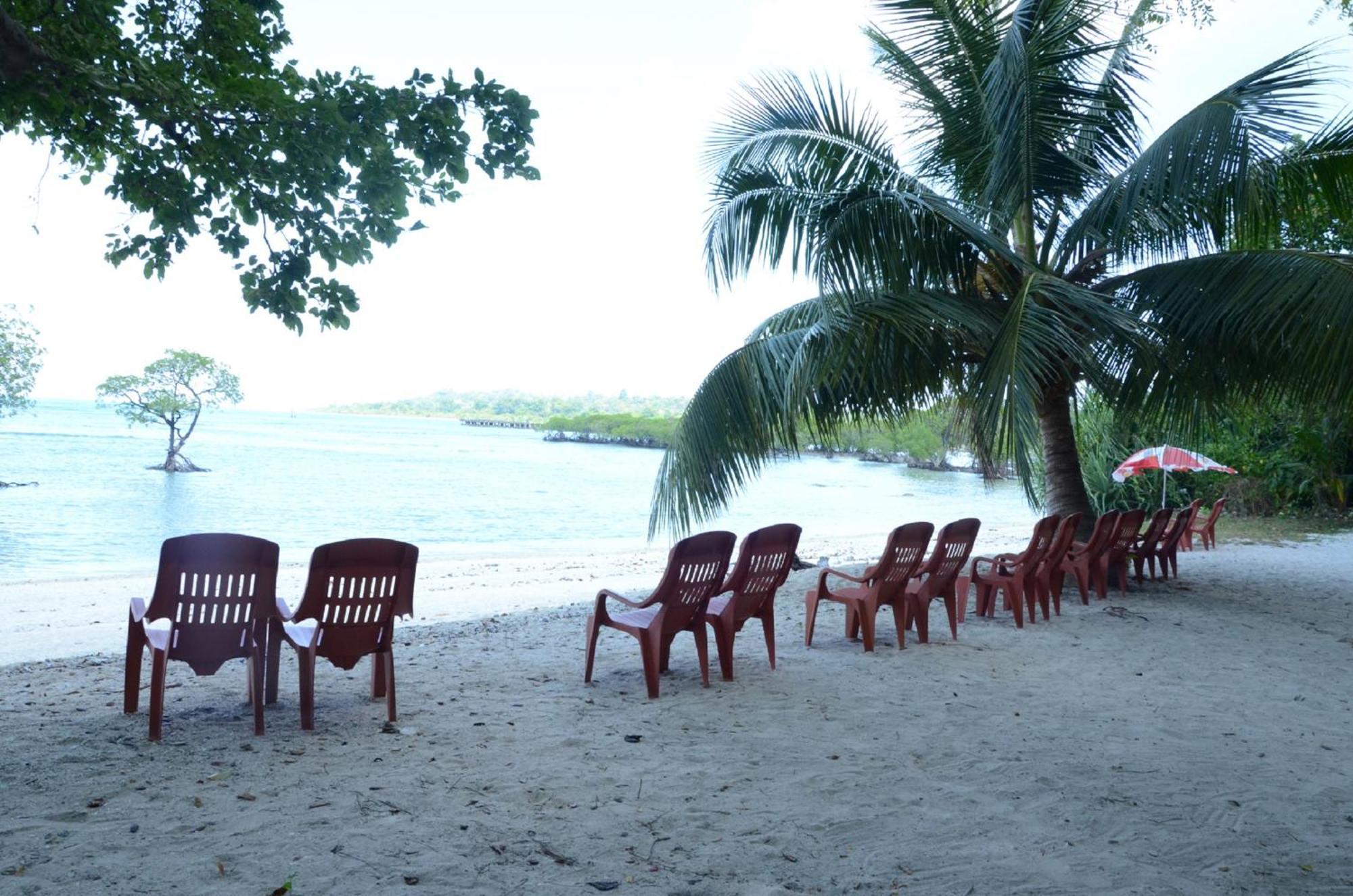 Coconhuts Beach Resort Lakshmanpur Exteriér fotografie