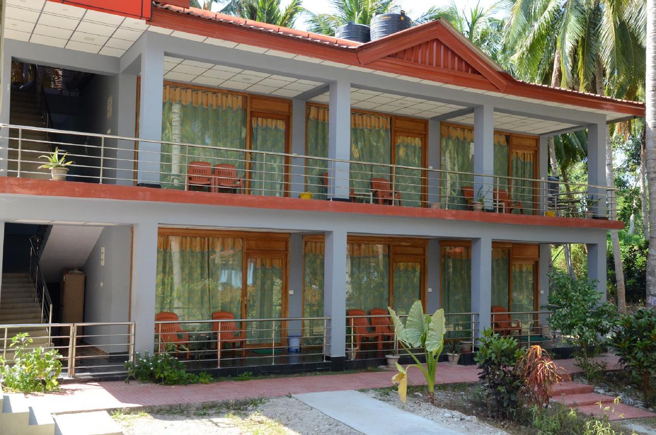 Coconhuts Beach Resort Lakshmanpur Exteriér fotografie
